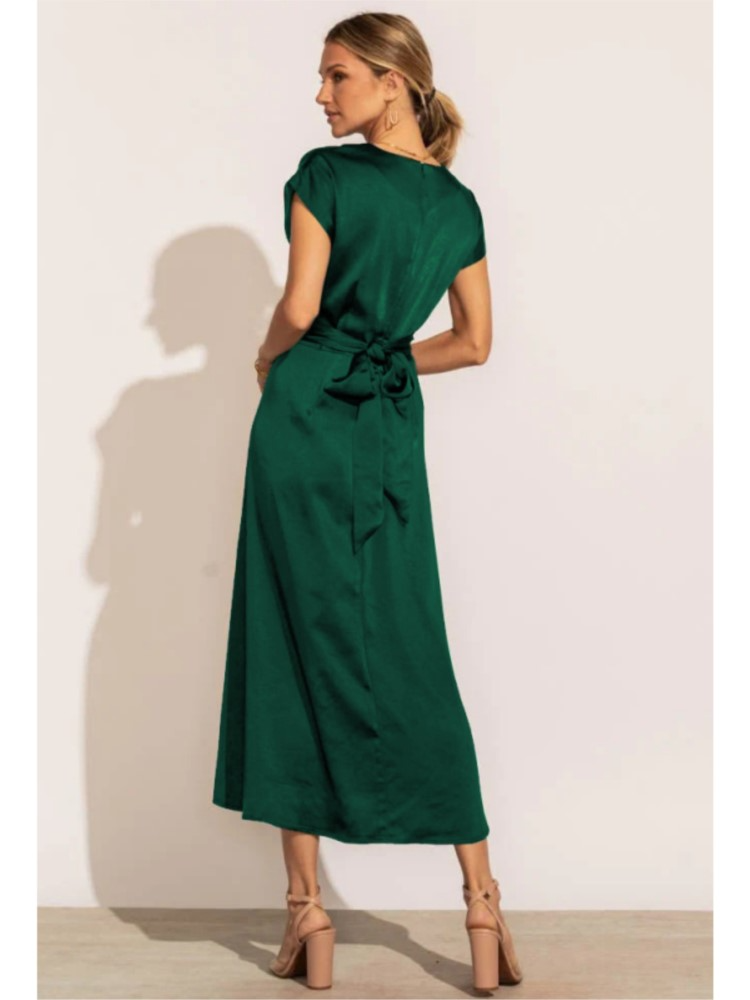 Athena - Elegante vestido satinado cruzado