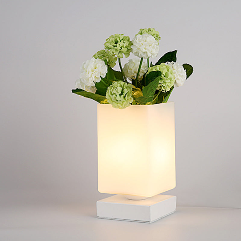 Gloriva – Elegante LED-Glaslampe im Art Deco-Stil