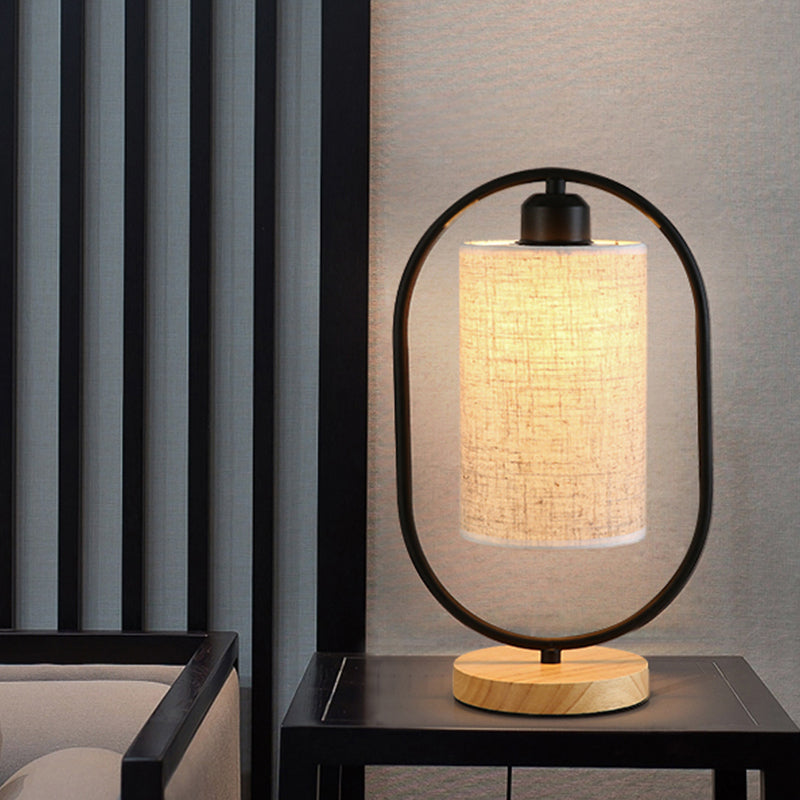 Viroza – Stilvolle Stoff-Nachtleuchte mit modernem Säulendesign