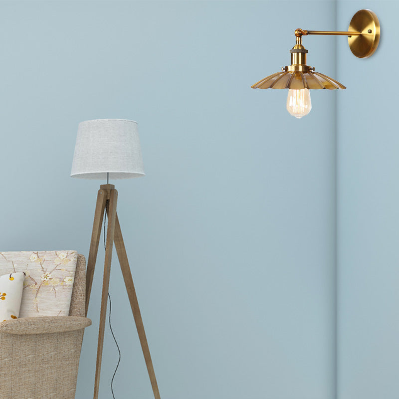 AntiqRay – Verstellbare retro Wandleuchte mit Muschel-Design