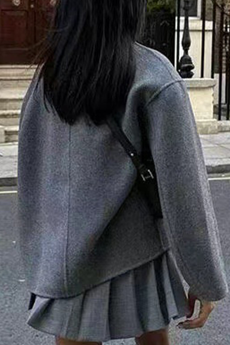 Celeste - Chaqueta elegante con cuello alto