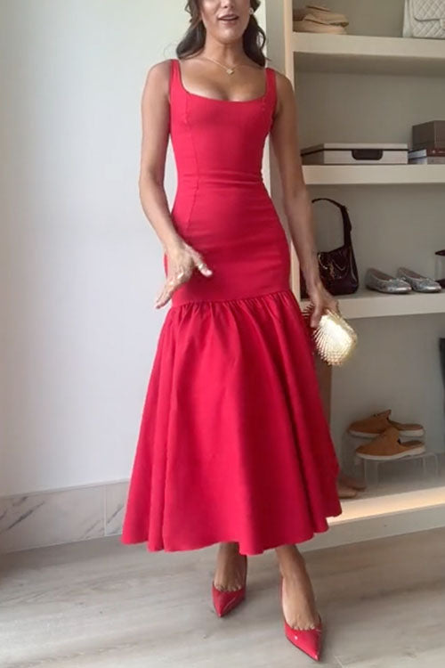 Sienna | Vestido midi bodycon sin mangas con volantes y escote en U