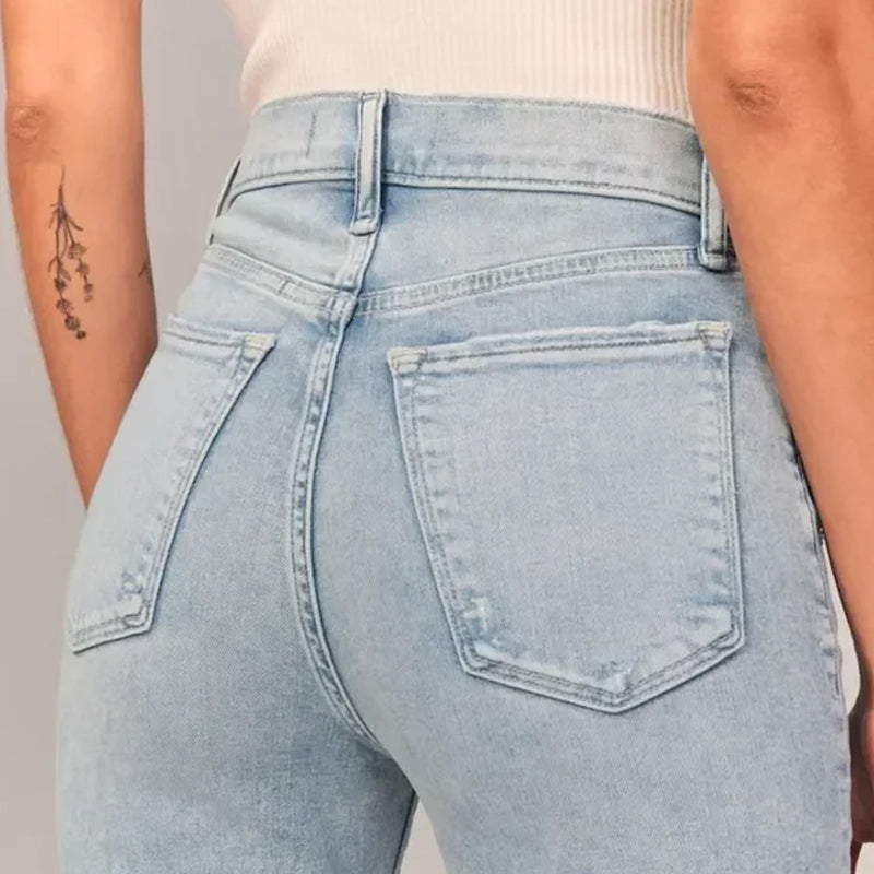 Freja - Jeans con alta presencia