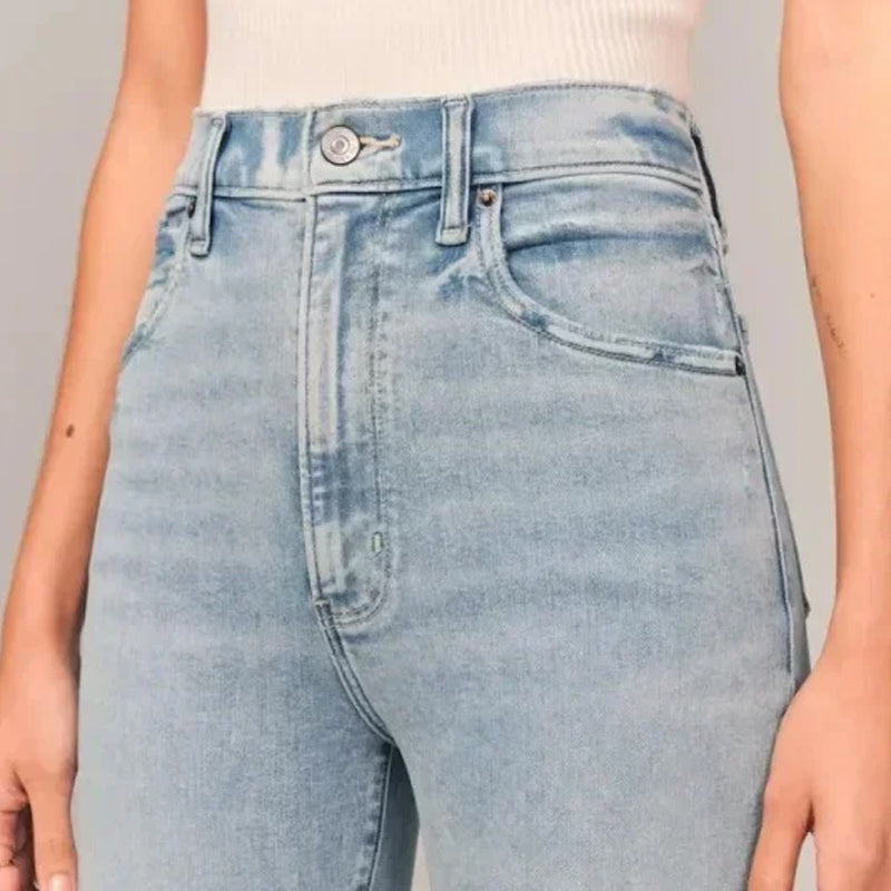 Freja - Jeans con alta presencia