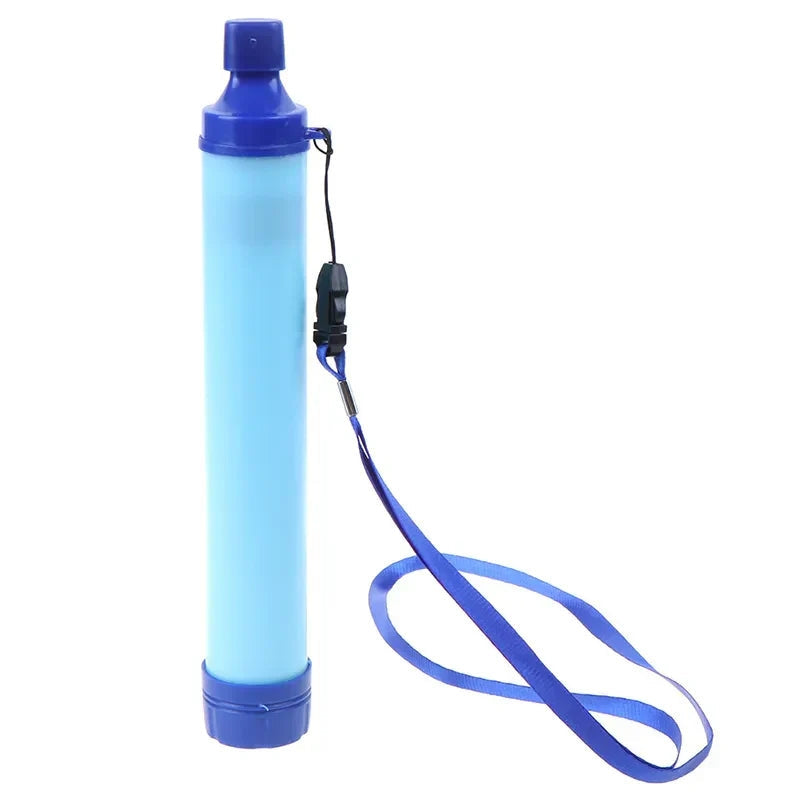 AquaGuard - Tragbare Outdoor-Wasserfilter für Camping und Notfälle
