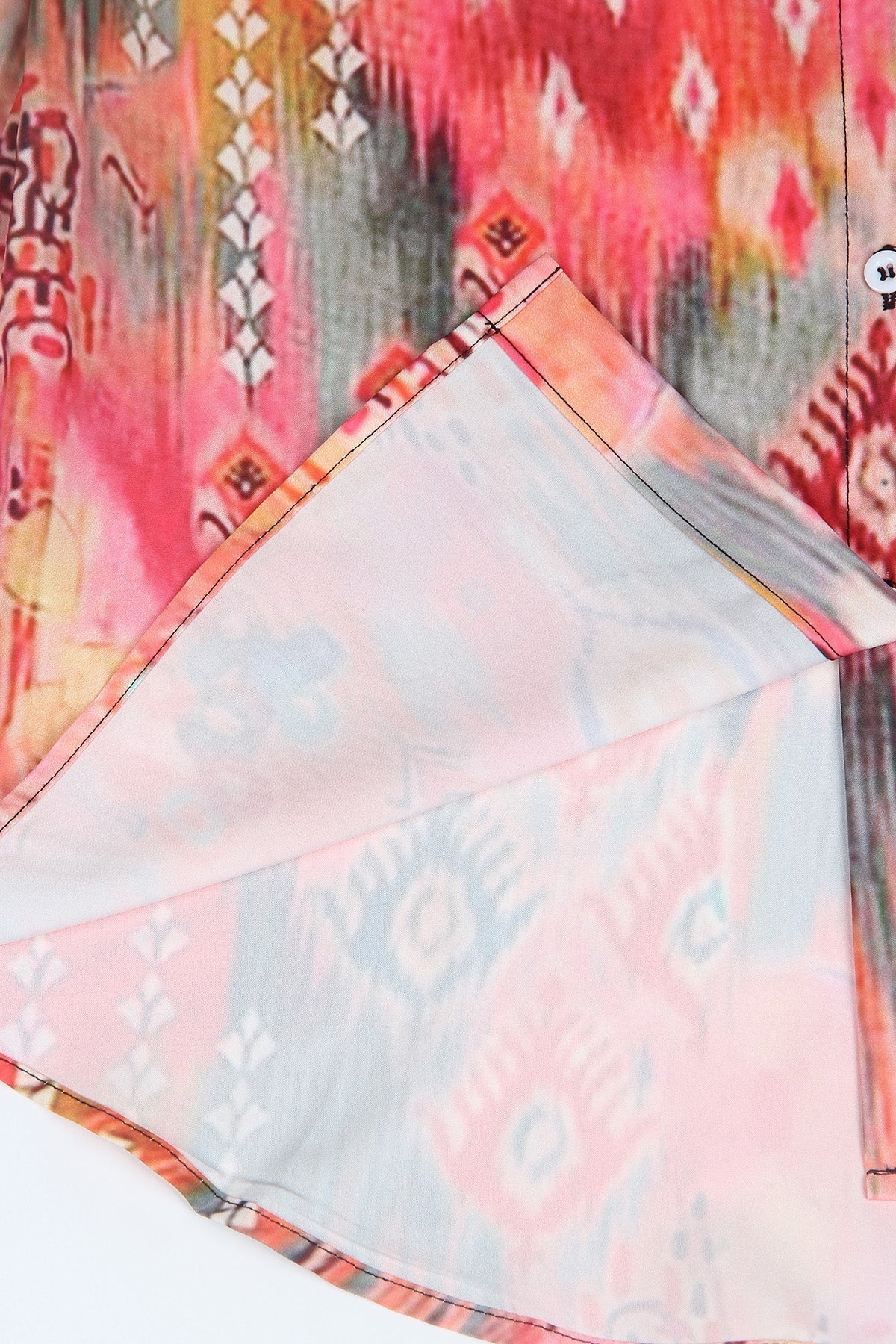 Top de verano con borde de flores Tessa y mangas tres cuartos – Camiseta elegante para mujer