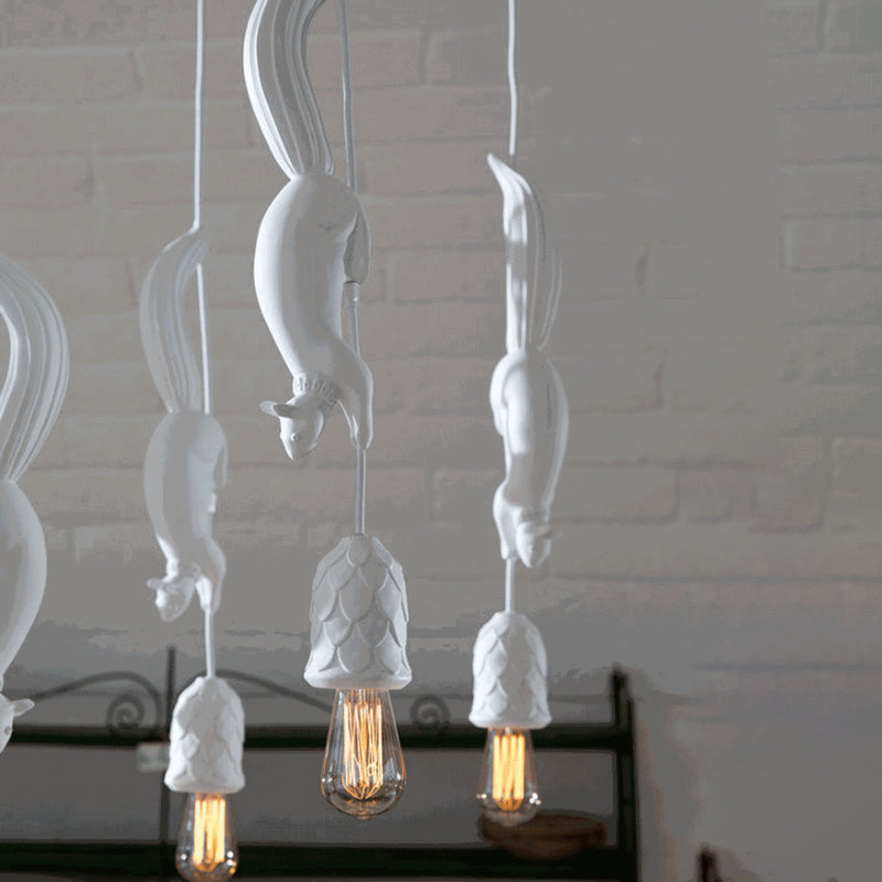 SquirrelGlow – Lampada a sospensione pigna giocosa