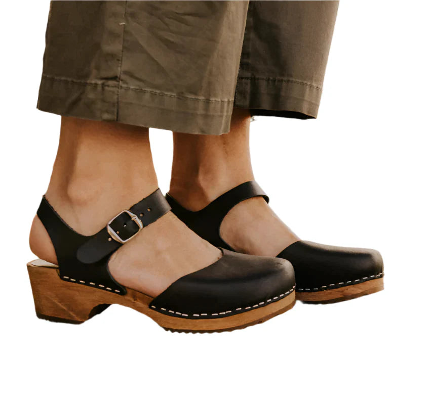 Stella - Zuecos de madera con tacón de madera, correa al tobillo y hebilla