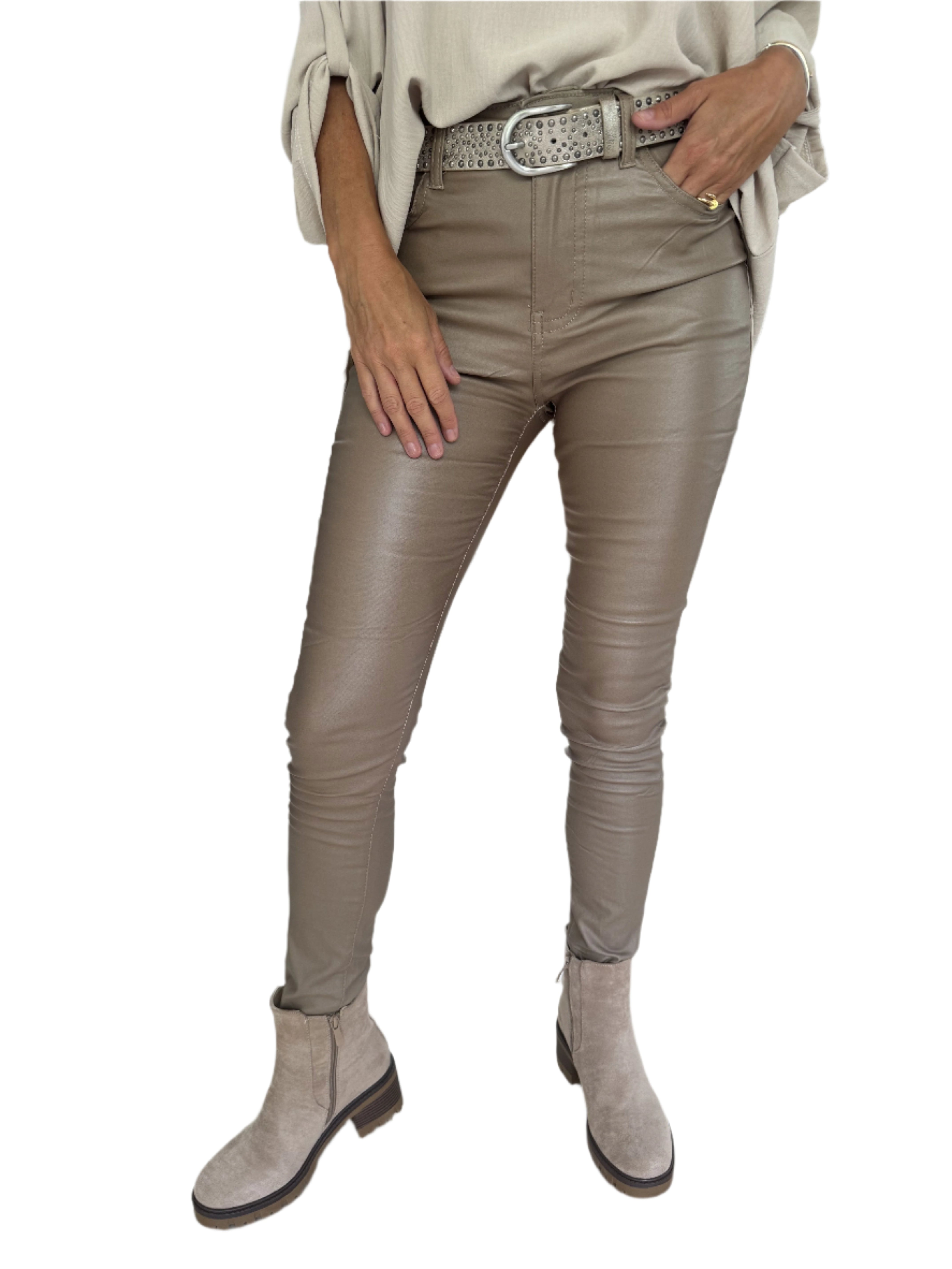 Johanne - Vegane Lederhosen