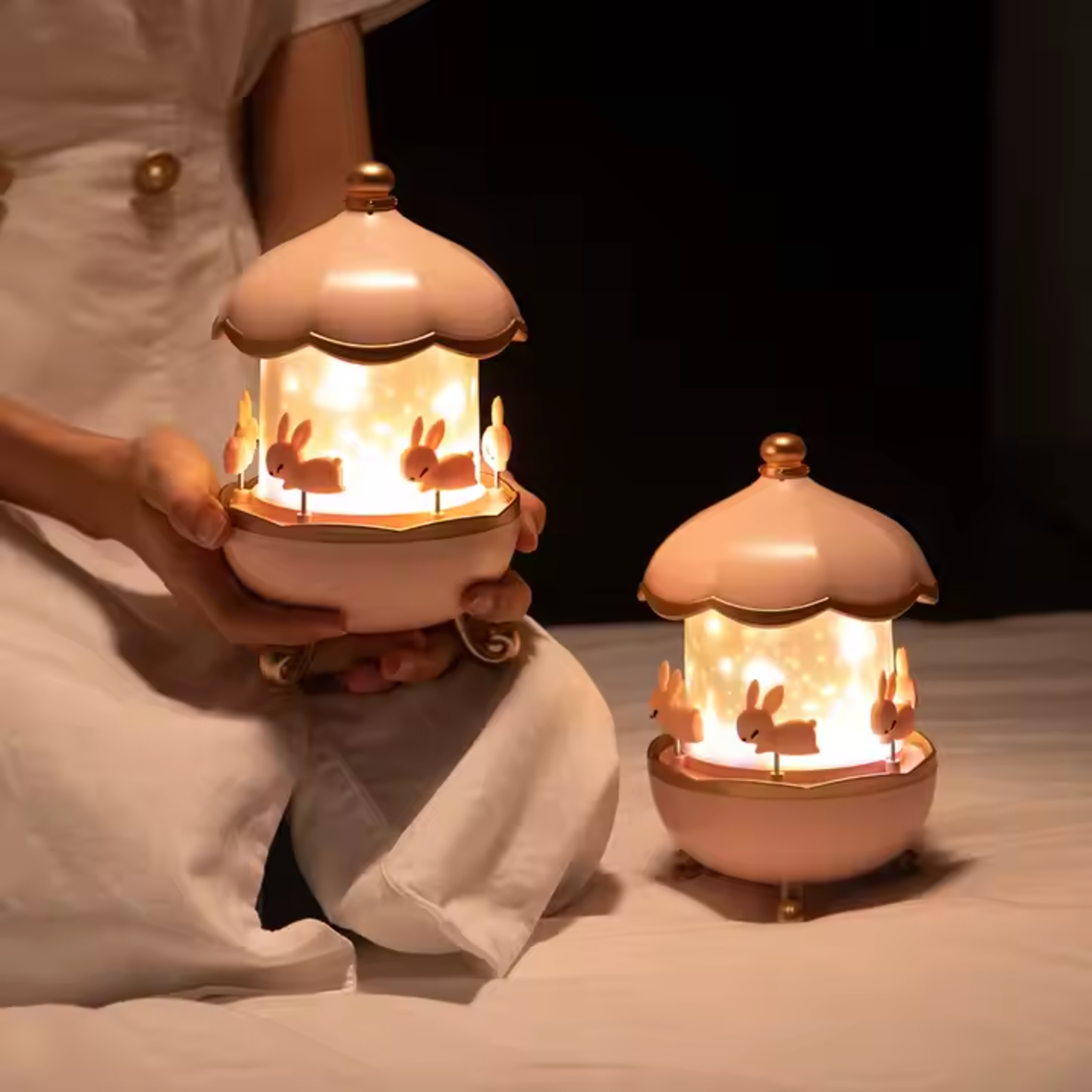 DreamWhirl - Nachtlichtprojektor mit rotierenden Szenen