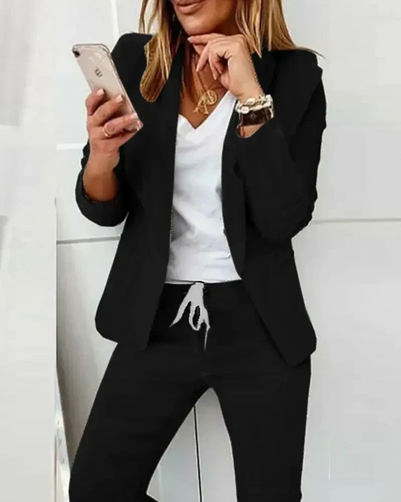 Frederikke - Pantalones con top a juego y conjunto de blazer