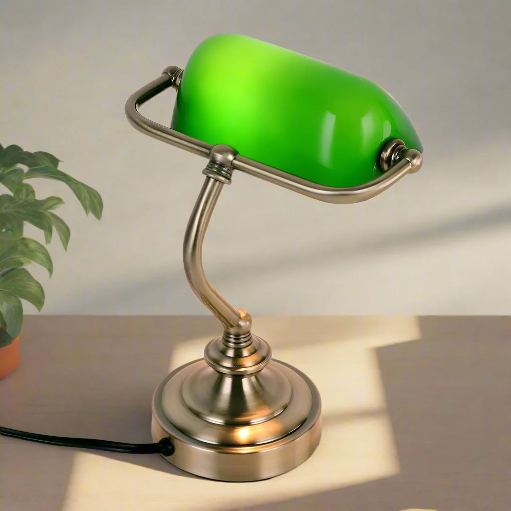 EleganceShade - Vintage Verstellbare Schwenkarmlampe