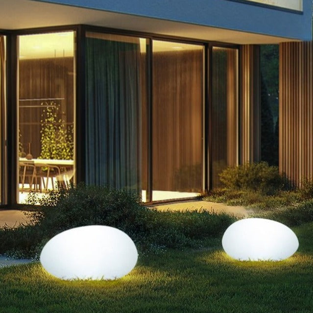 GlowPebble - Solarbetriebene Stein-Design LED Wegbeleuchtung
