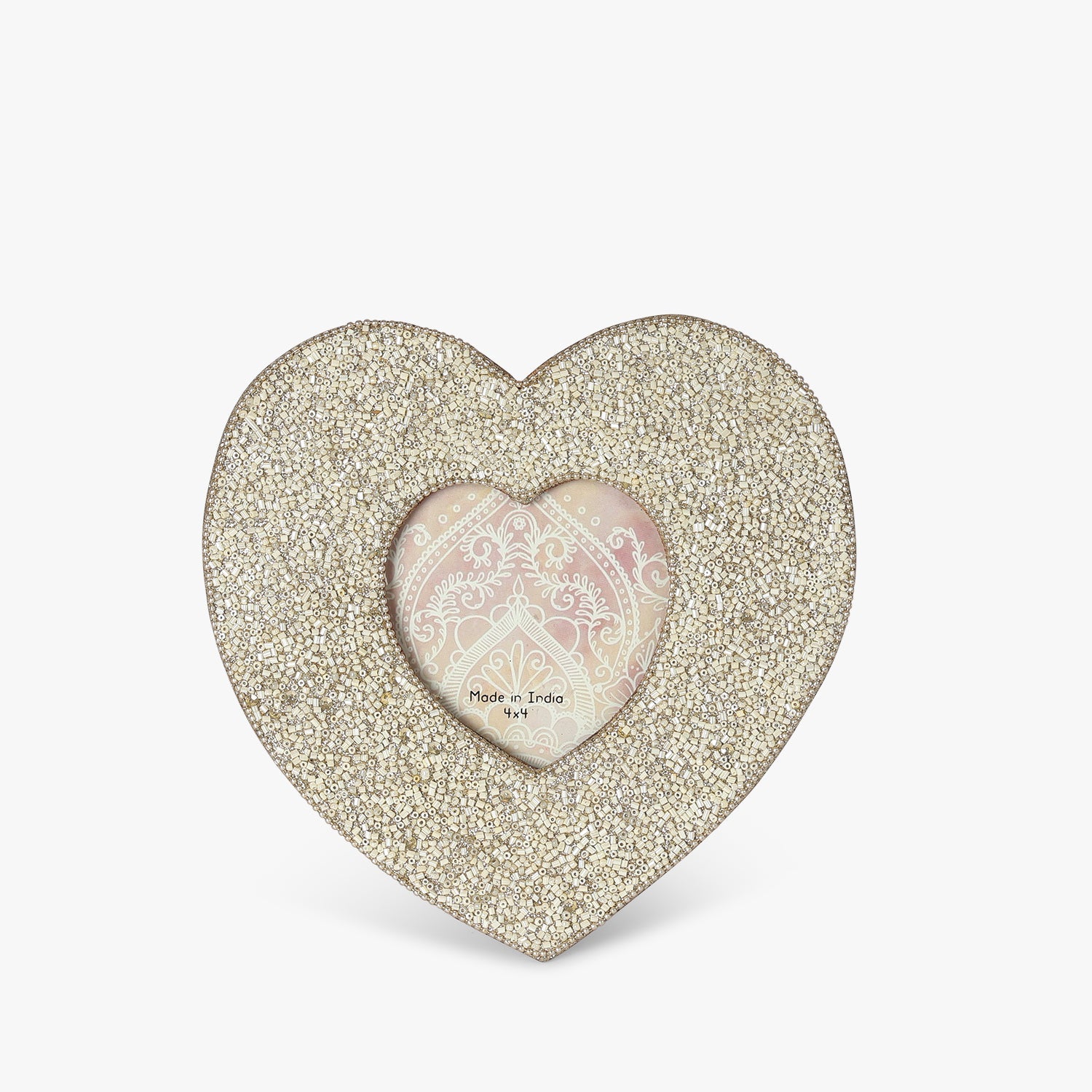 Serapis – Fotorahmen mit weißen Herzperlen