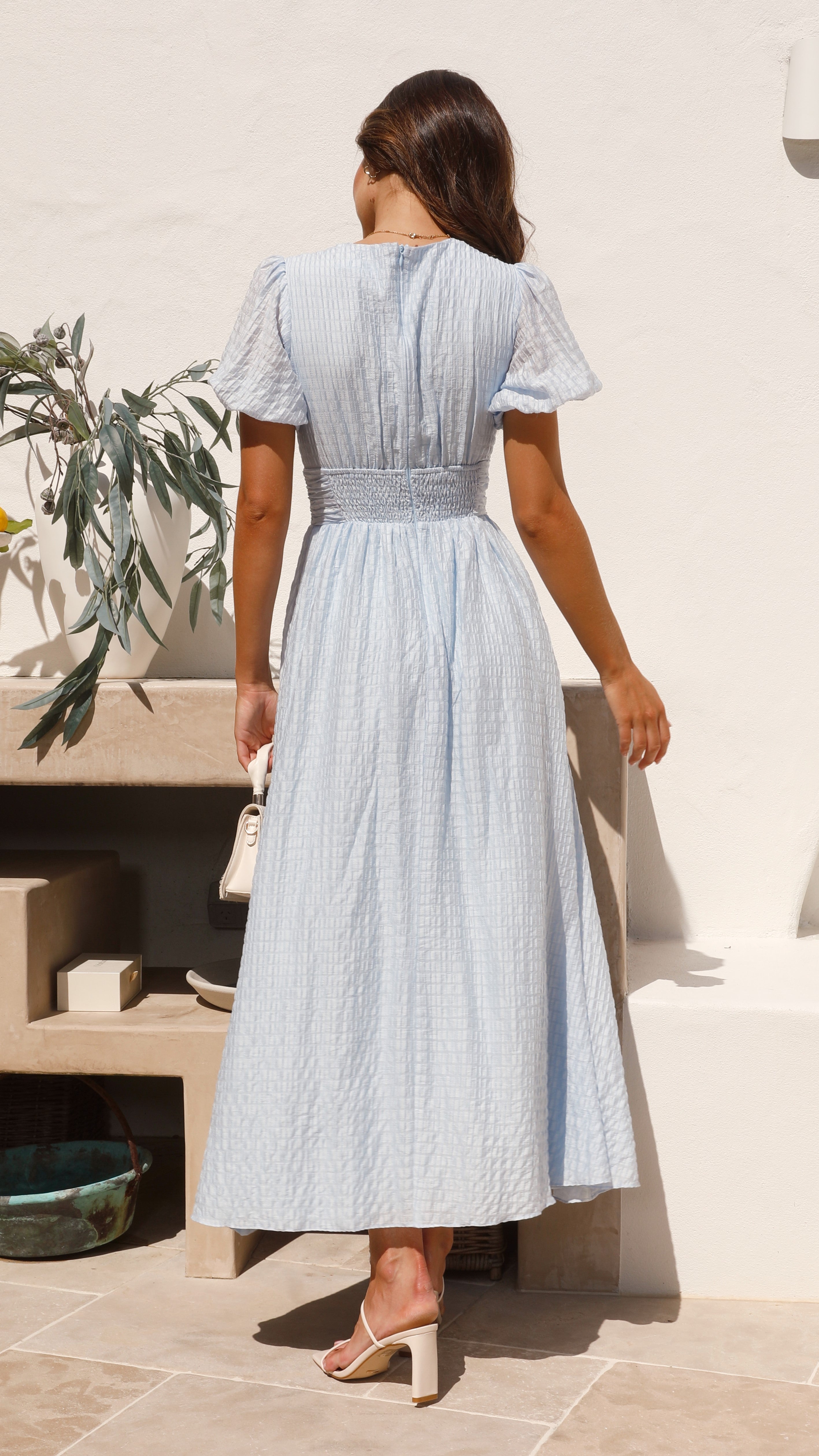 Vivian - Sommer-Maxikleid mit plissiertem Schlitz