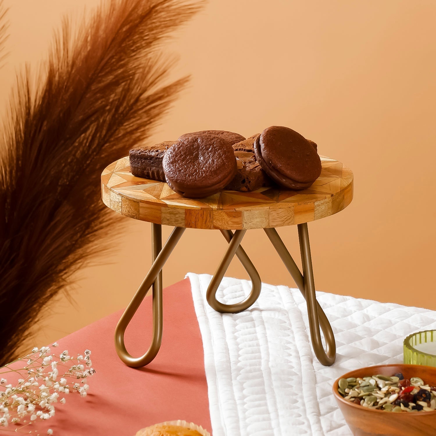 Octavra - Geometrischer abstrakter Holz- und Metall-Pizzaständer