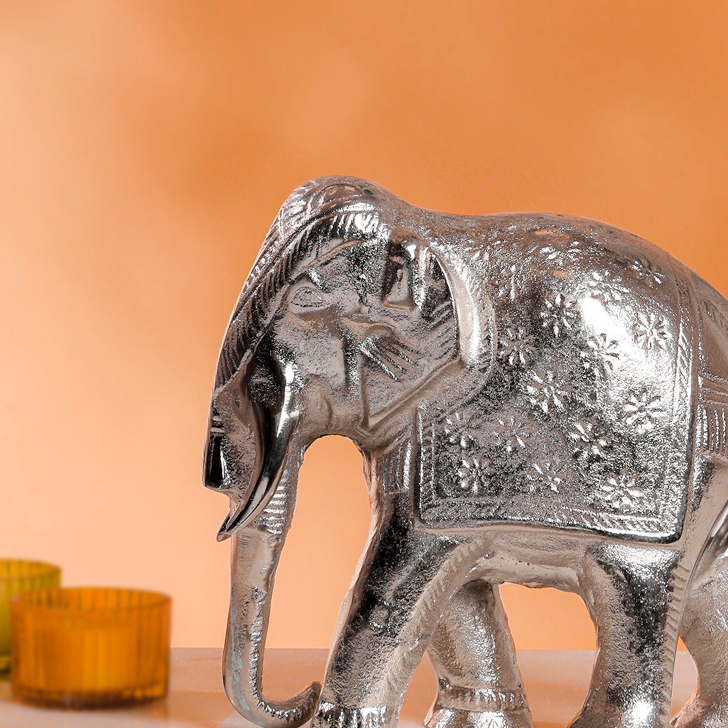 Ormetha – Silber geprägt Elefantenstatue