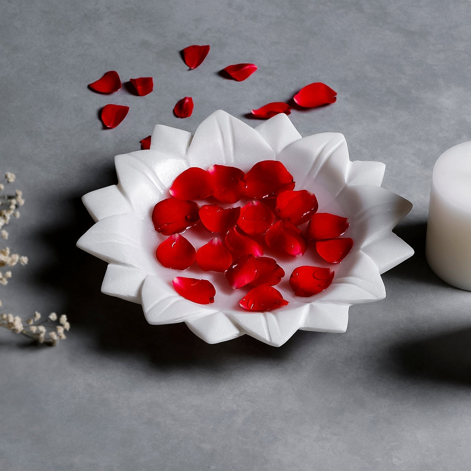 Lunetra – Elegante weiße geometrische Keramikschale