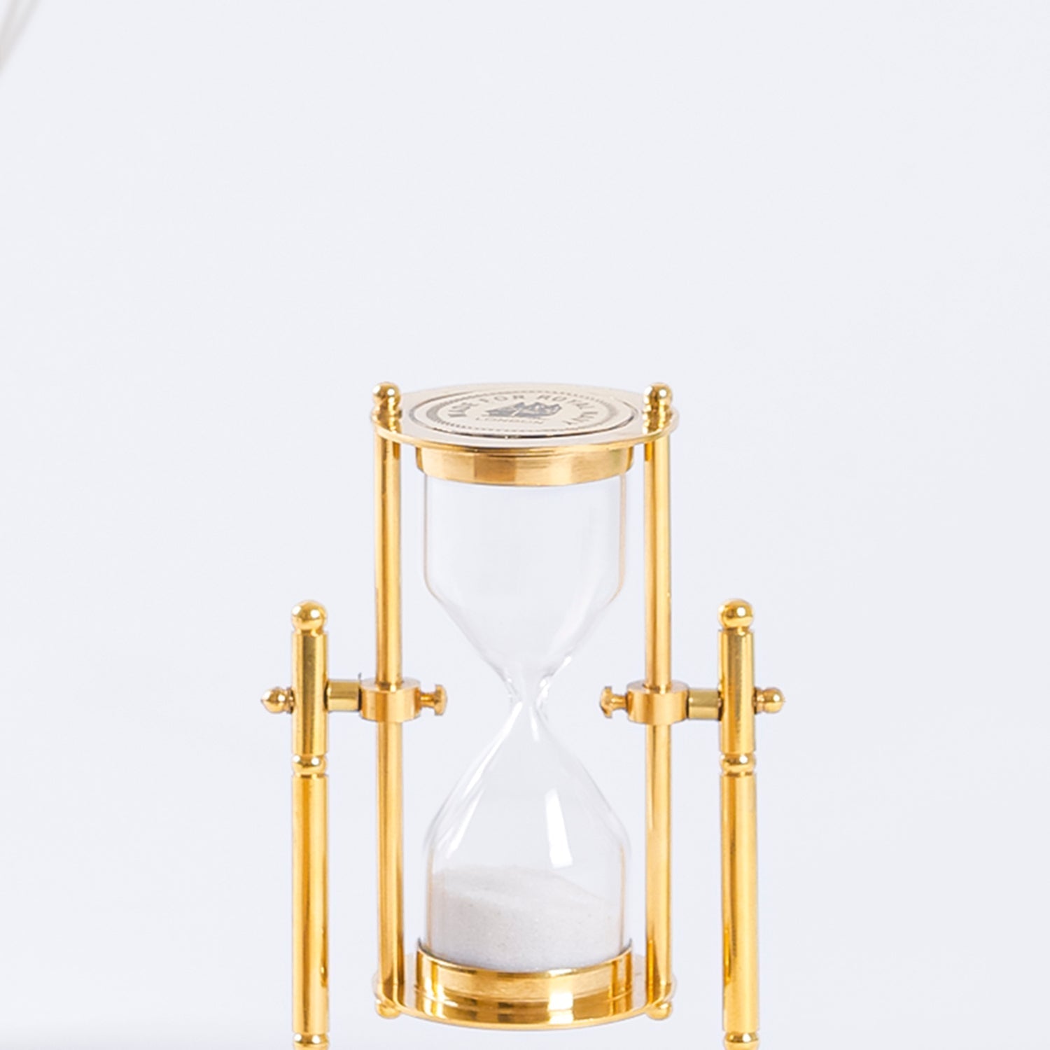 Sandria - Elegante reloj de arena con marco dorado y base de mármol