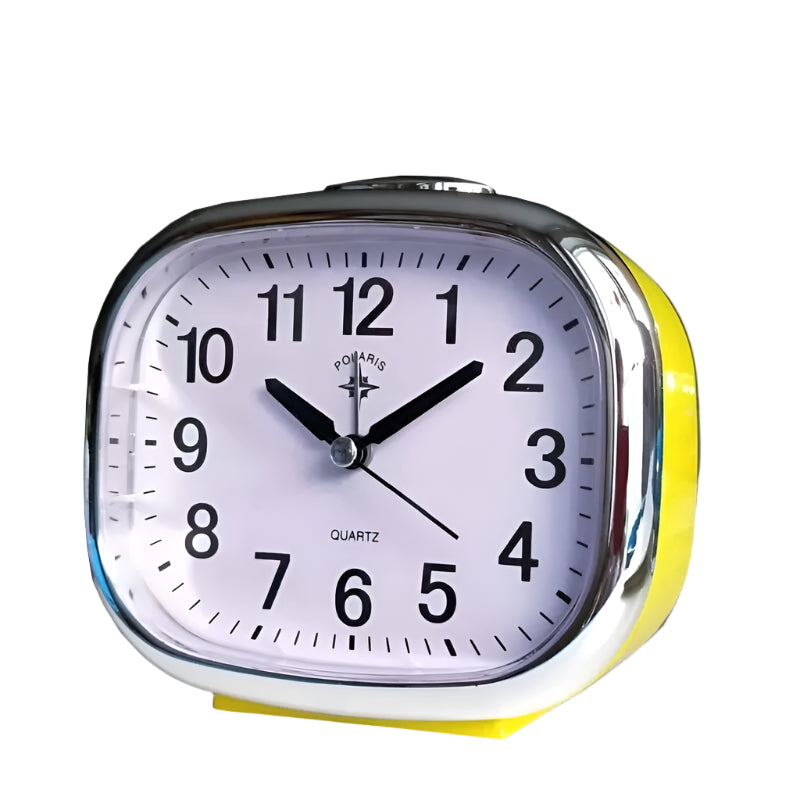 TimeSquare - Retro-Wecker mit quadrischem Ziffernblatt und klassischem Stil