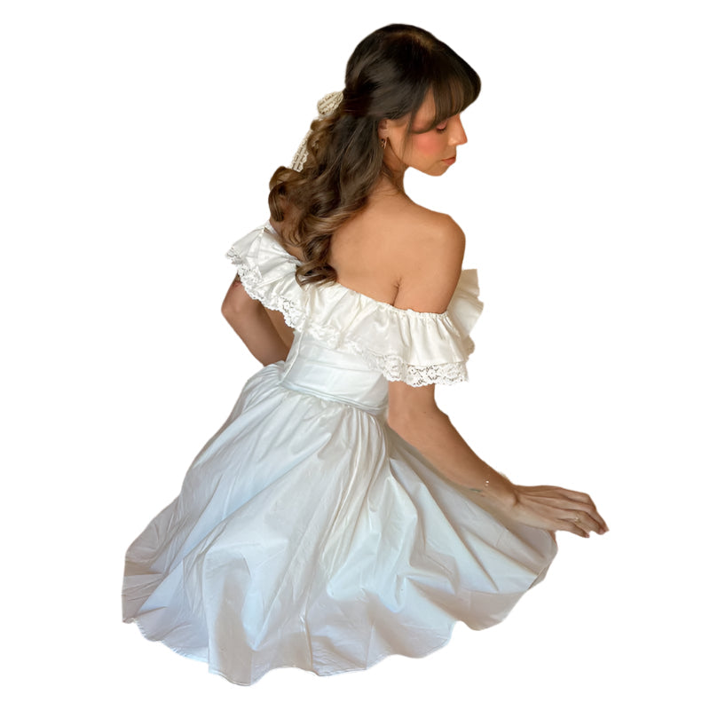 Gabriella - Elegante vestido tipo slip con hombros descubiertos y lazo en estilo veraniego