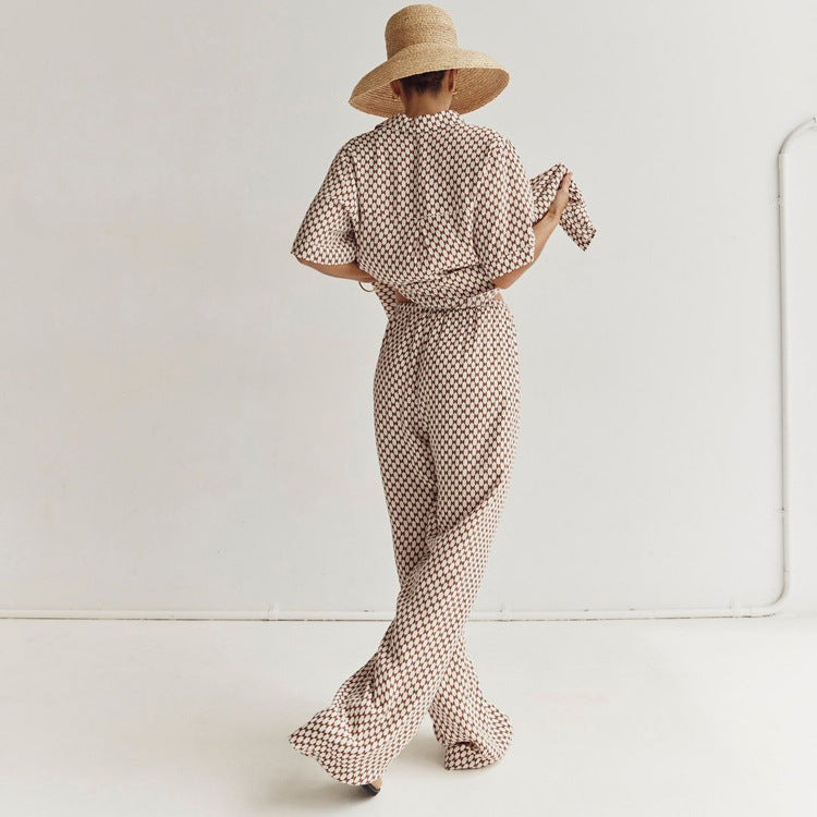 Ester - Skjorte- og buksedragt med geometrisk print