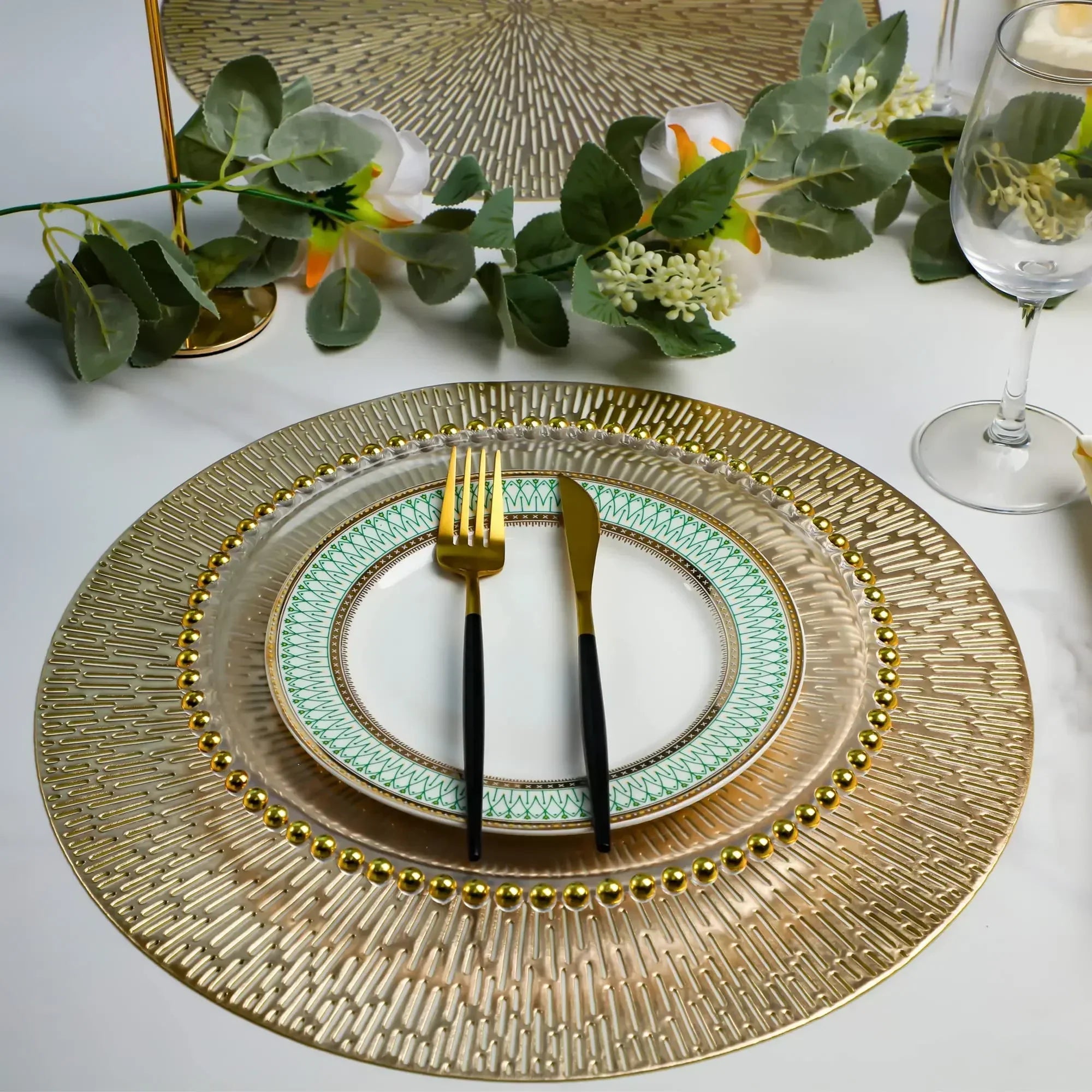 LuxuriaDining - Metallische runde Platzsets