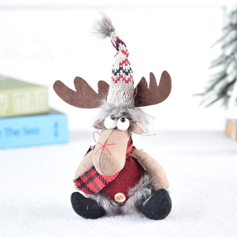 Håndlavede julepynt i plys