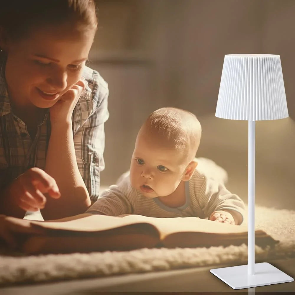 Klassische LED-Tischlampe mit Sensor