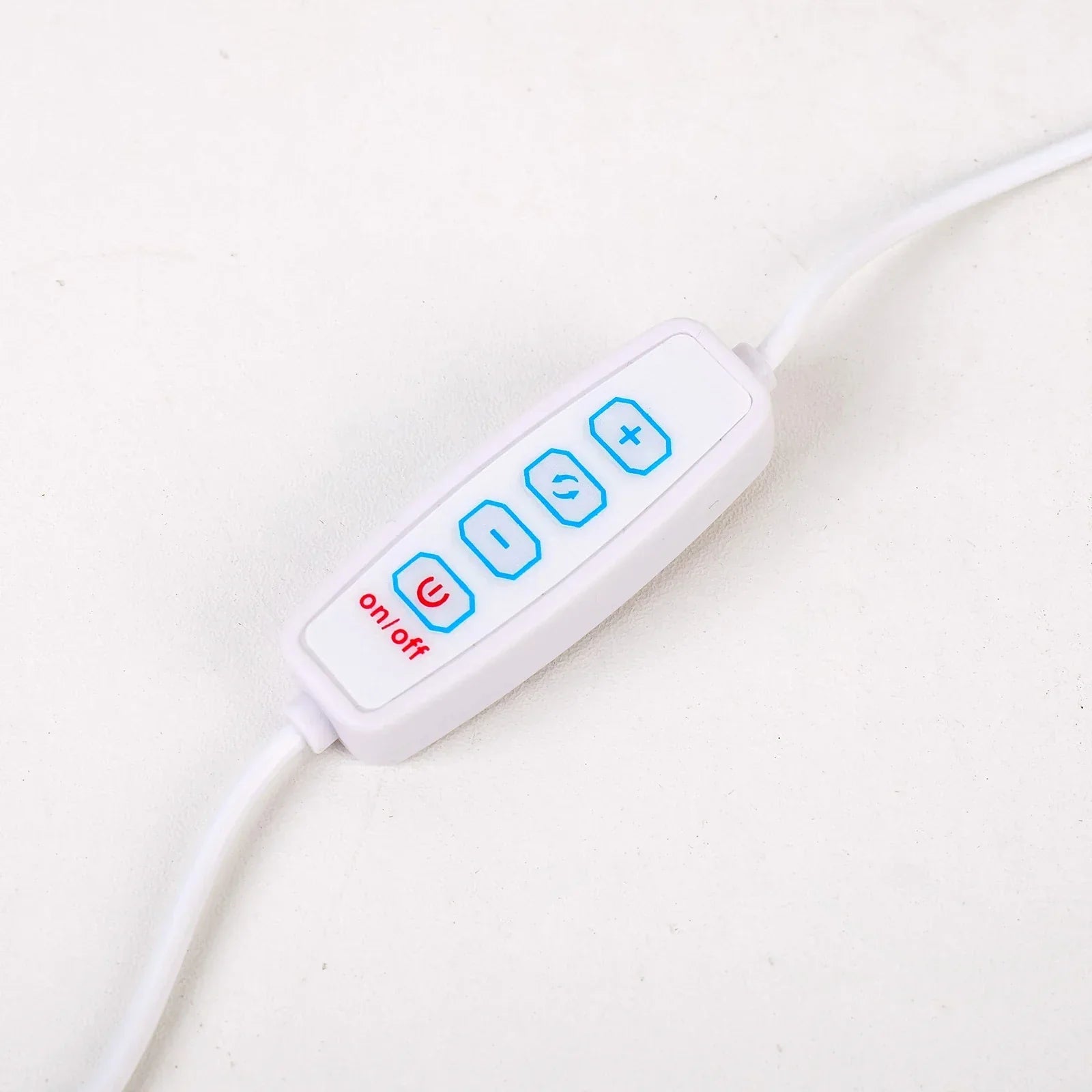 AmethystGlow – Ruhe und moderne Eleganz Ovaler Kristall-LED-Lampe