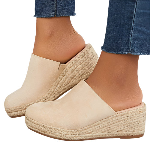 Kelsey – Moderne Keilsandalen mit rutschfester Sohle