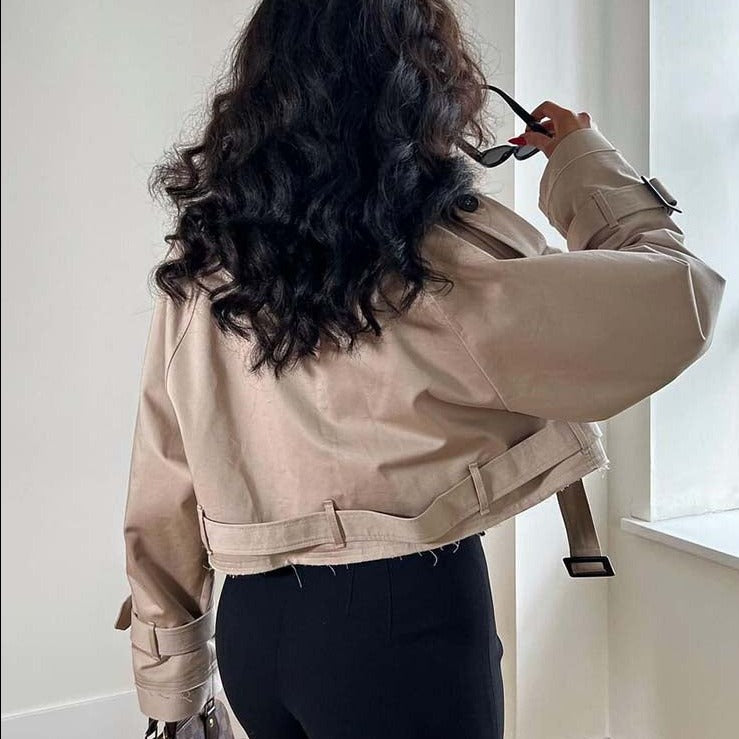 Brianna - Trendy kurzer Trenchcoat