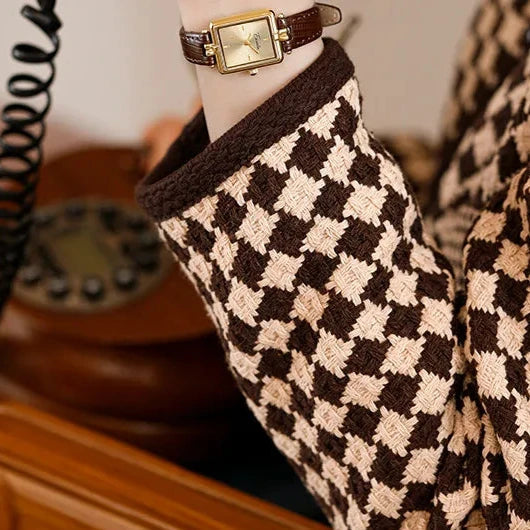 Svana - Elegante goldene Quarzarmbanduhr