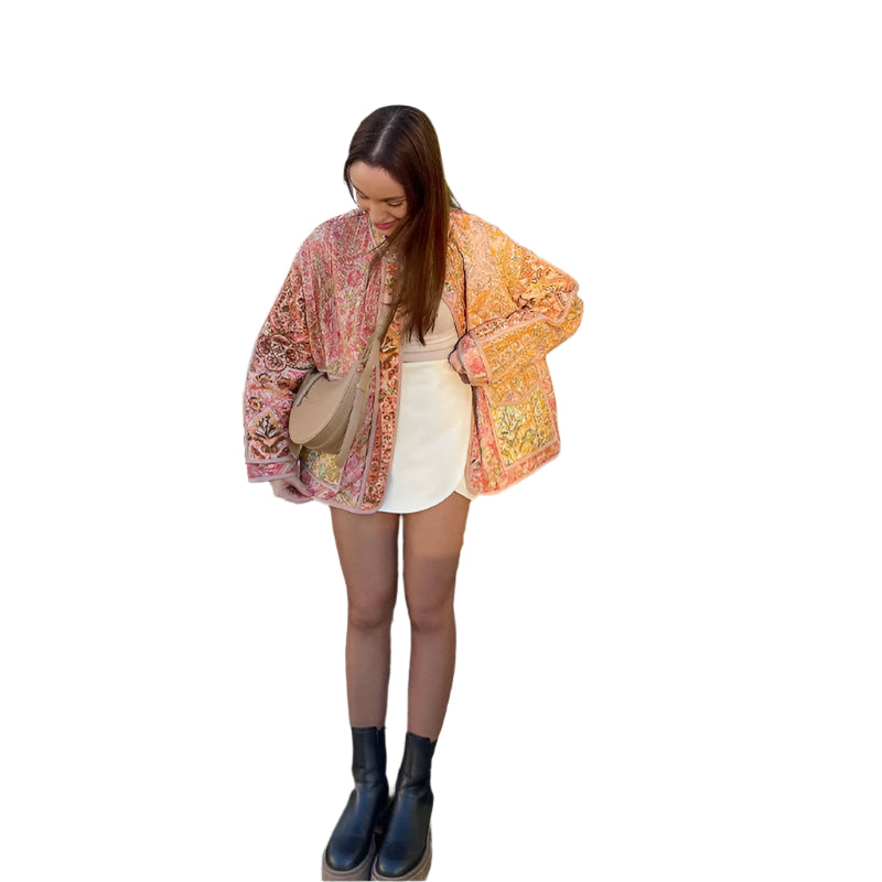 Maja - Elegante Jacke mit Blumenmuster und maßgeschneiderten Taschen