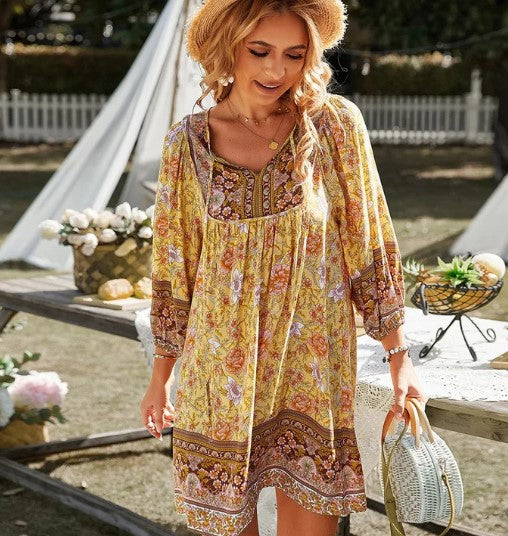 Nadia – Vestido bohemio de manga corta con estampado floral