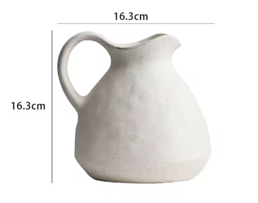 VividVase – Carafe sculptée élégante avec poignée confortable et forme unique