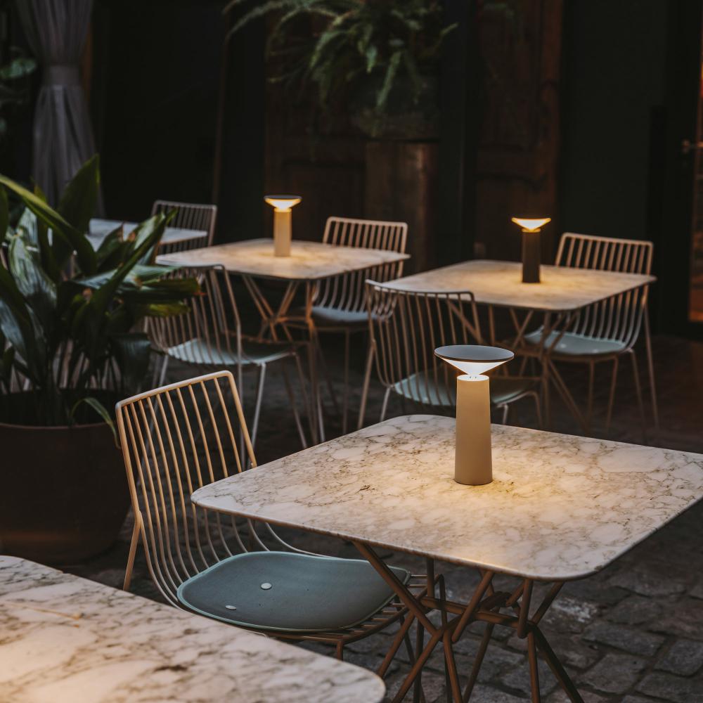 LumiFlex – Verstellbare drahtlose Tischlampe mit 360° Rotation