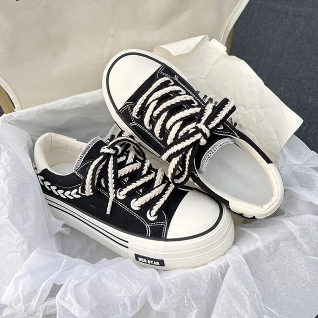 Amalie - Stilvolle Chunky Sneakers