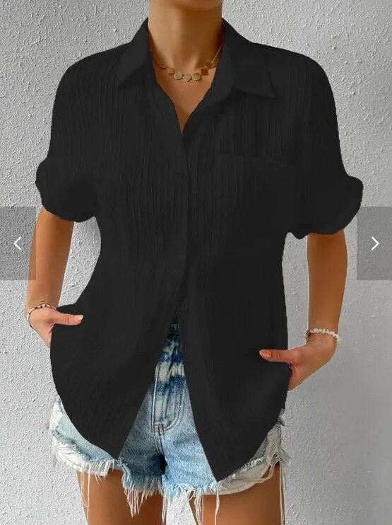 Gabriela - Blusa plisada casual con solapa