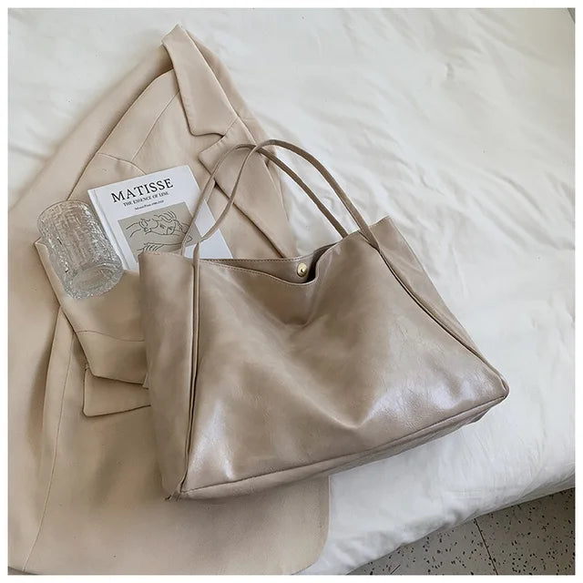Raye - Stilvolle Schultertasche mit großer Kapazität
