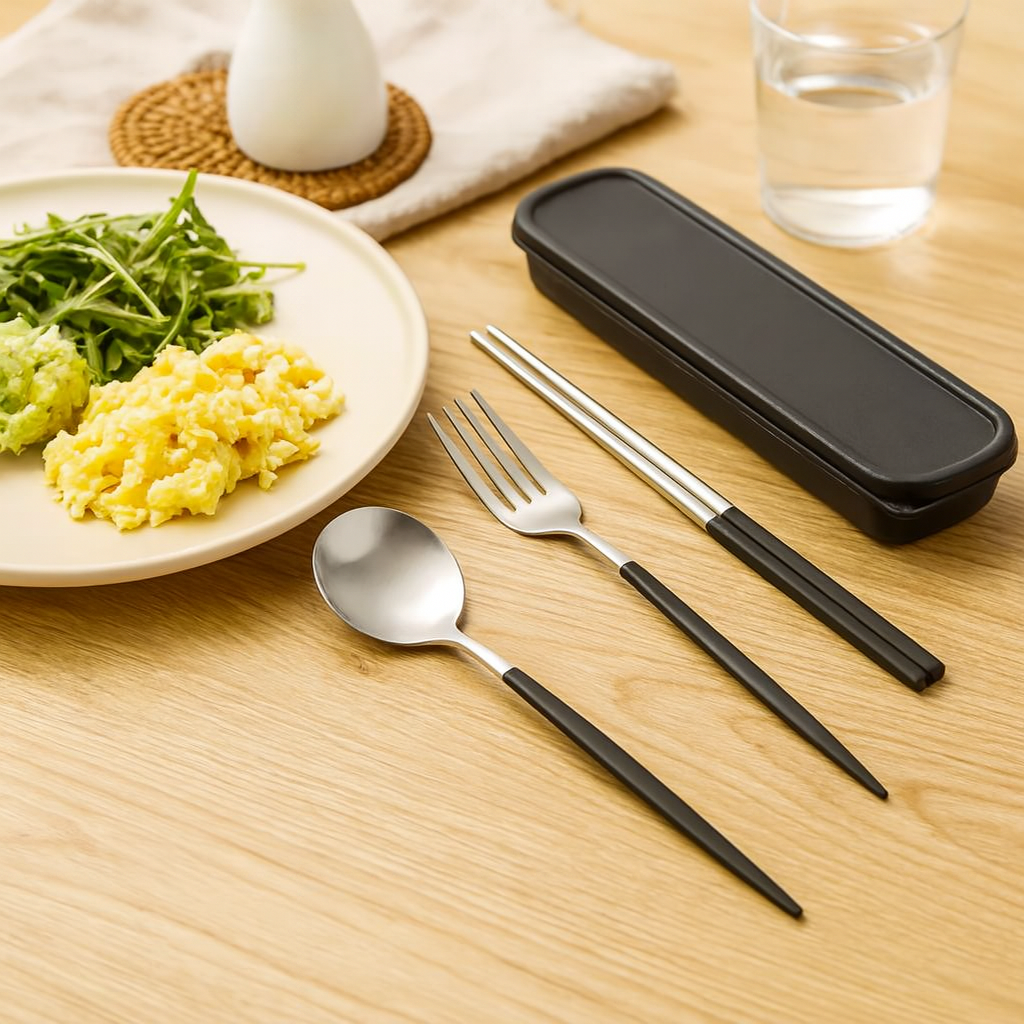 Zeyora | Juego de cubiertos de viaje de 4 piezas y palillos de acero inoxidable con soporte