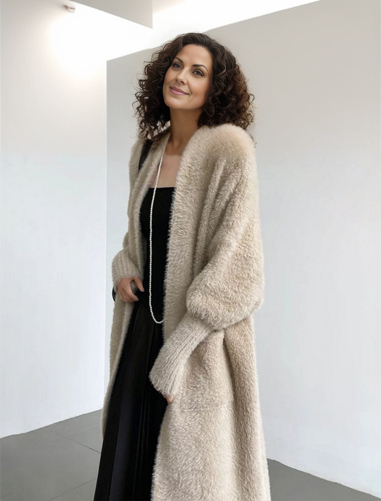 Marie – Einzigartige lange Strickjacke