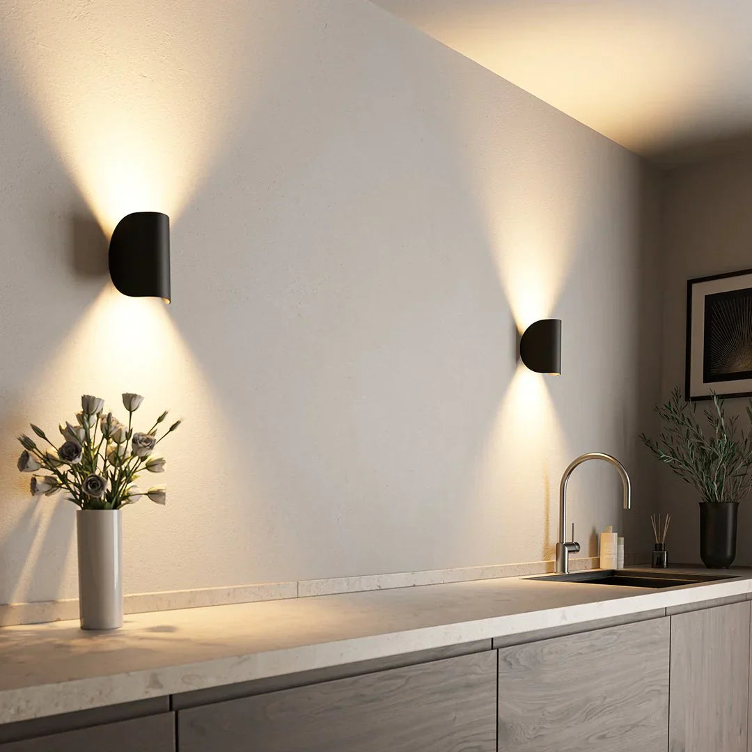 GlowEdge - Schlanke LED-Wandleuchte