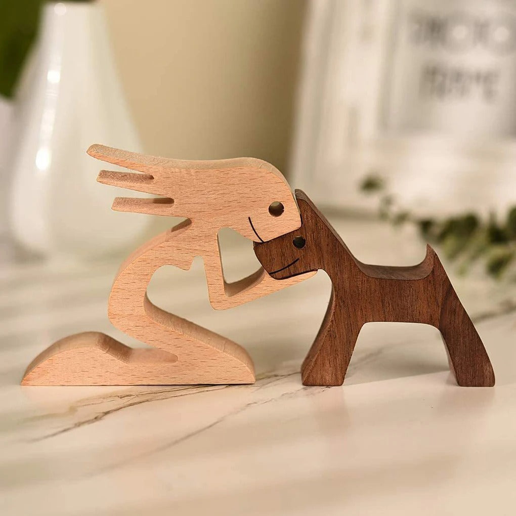 Handgefertigte Hundestatue aus Holz