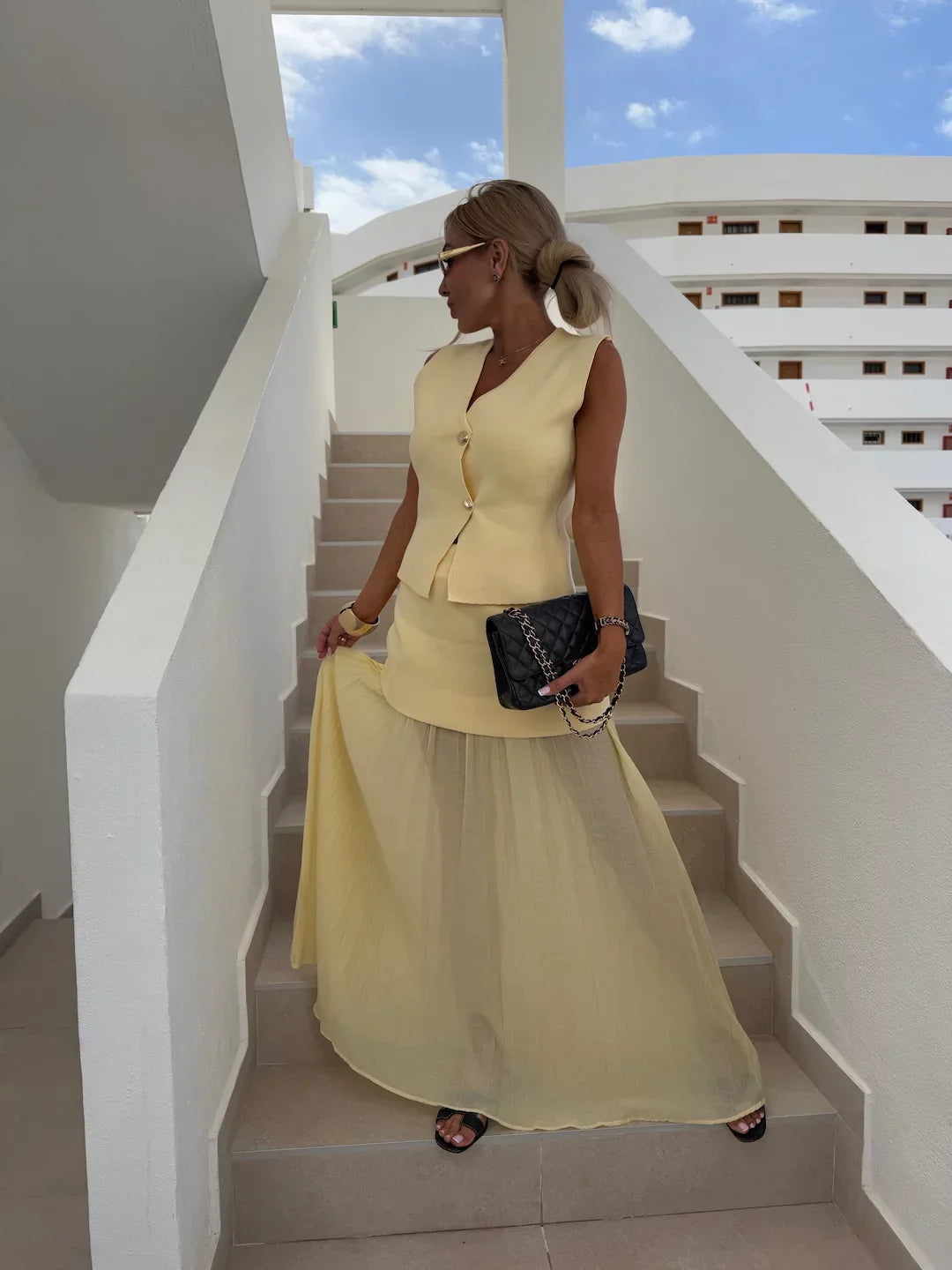 Clara – Elegantes Set mit Top und Rock