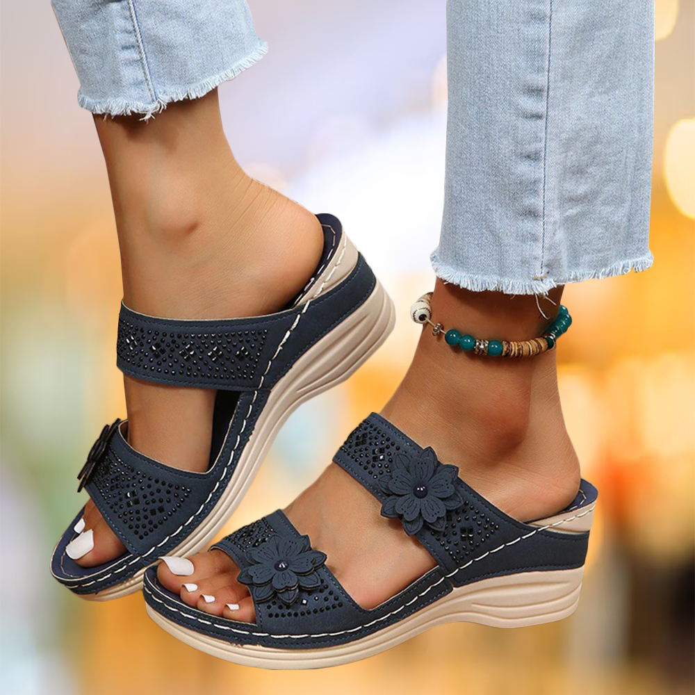 Bella - Elegante blühende Sandalen