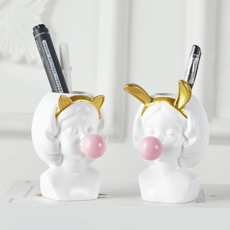 BloomMuse – Elegante caja de plantas para el rostro con un toque artístico