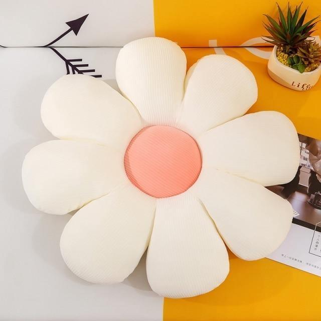 FloraNest | Elegantes blüteninspiriertes Kissen