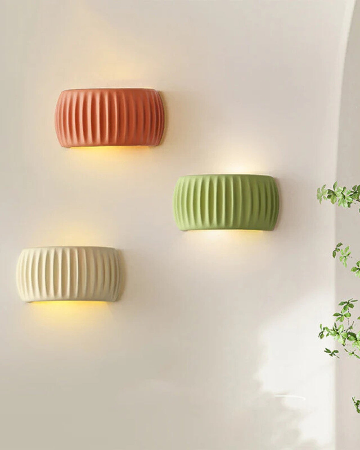 Lumavéa - Elegante Wandleuchte - mit künstlerischer welliger Silhouette