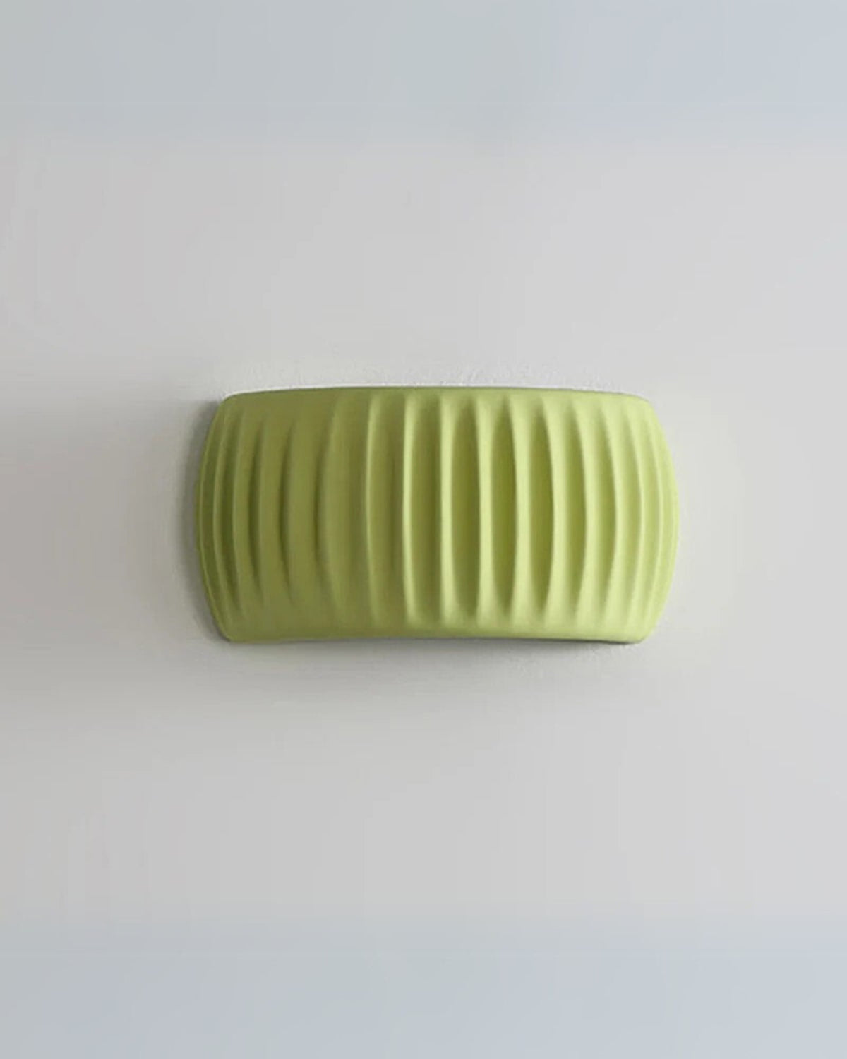 Lumavéa - Elegante Wandleuchte - mit künstlerischer welliger Silhouette